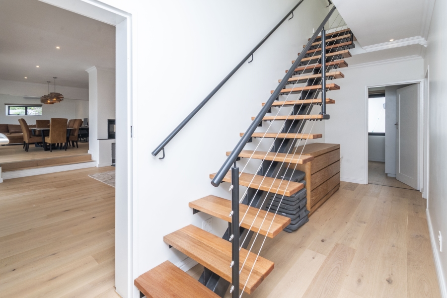4 Bedroom Property for Sale in Camps Bay Western Cape